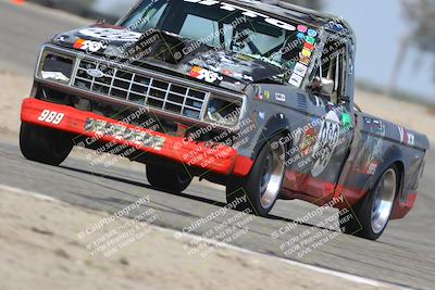 media/Sep-28-2025-24 Hours of Lemons (Sun) [[5dfe0e5f6e]]/10am (Off Ramp Exit)/